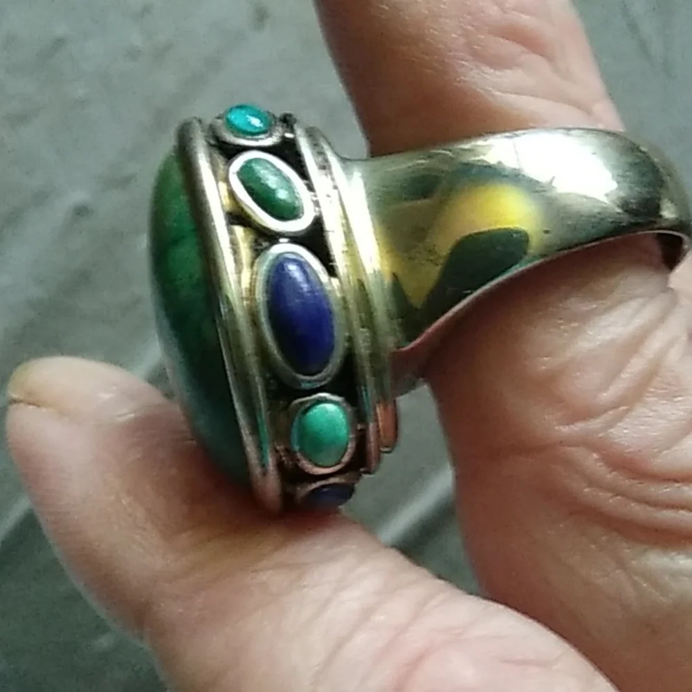 Large stone turquoise and silver vintage ring,no major issues size 8 - Picture 3 of 4